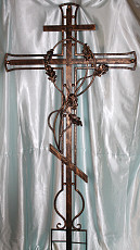 Крест надгробный православный с кованой дубовой веточкой