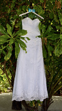 Свадебное платье белого цвета в отличном состоянии - фото 1
