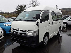 Грузопассажирский микроавтобус категория B Toyota Hiace Van
