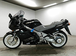 Мотоцикл спорт турист Honda VFR750F рама RC36 - фото 3