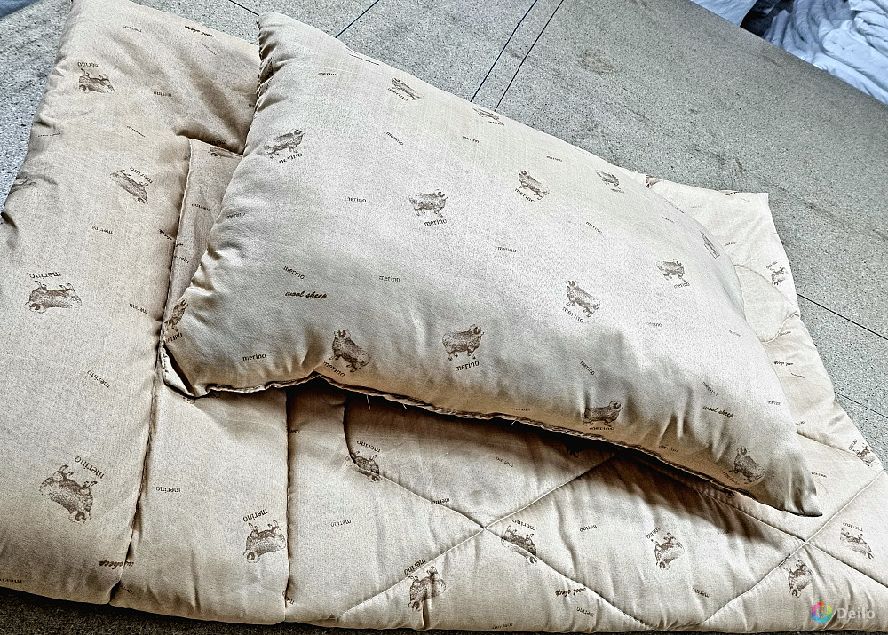 Комплект для сна (подушка и одеяло)