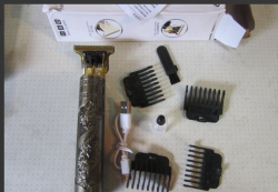 Перезаряжаемая машинка для стрижки волос
