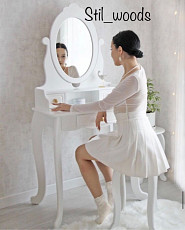 Туалетный столик с зеркалом “Белоснежка 3”