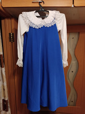 Б/у синий сарафан и белая блузка - фото 6