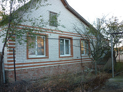 Продам дом пл.114 кв.м., 4 сот. на берегу реки, с.Енотаевка