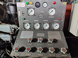 Продам УКС 400 компрессор высокого давления на шасси 2-ПН-4М - фото 5