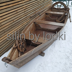 Красивая деревянная лодка в аренду - фото 4